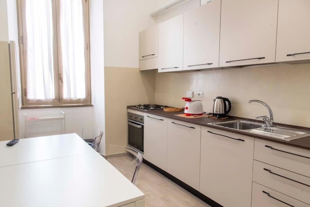 Domus Viola In San Giovanni Roma Esterno foto